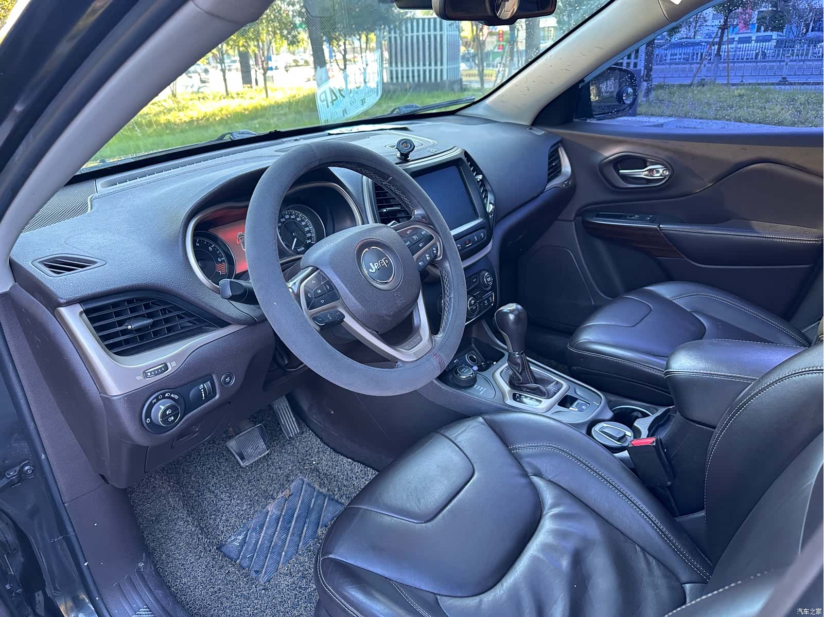Jeep Cherokee, 2014 14