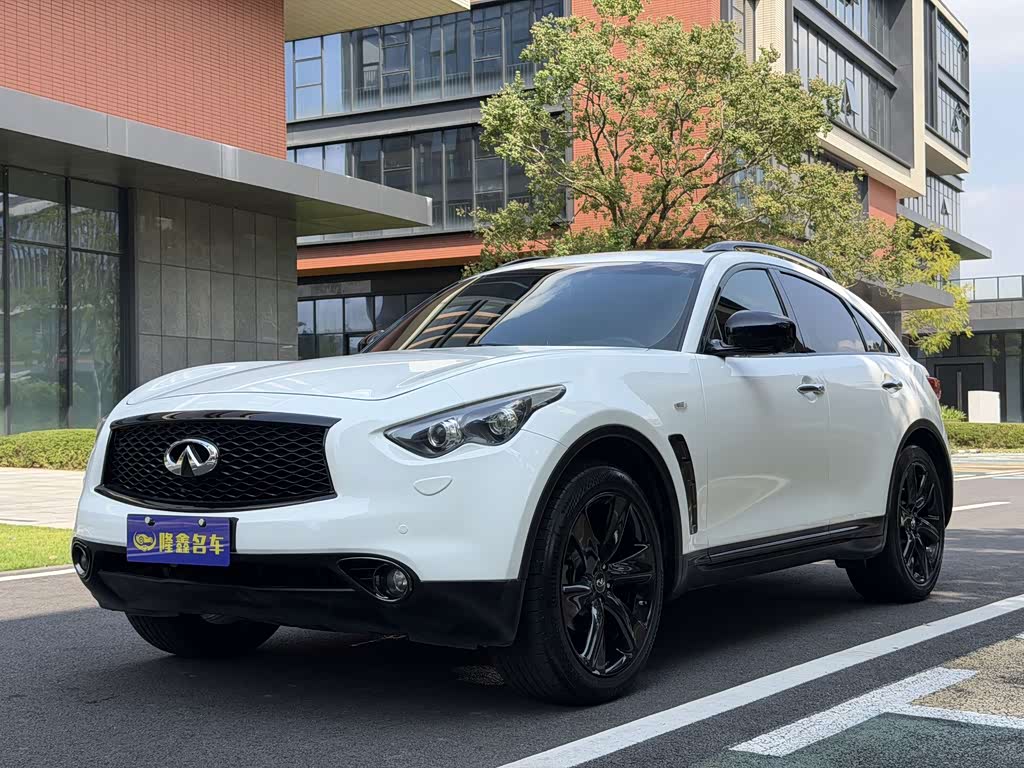 Infiniti QX70 2015 3.7L