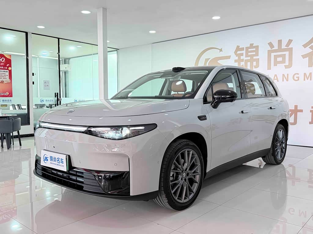 Leapmotor C10