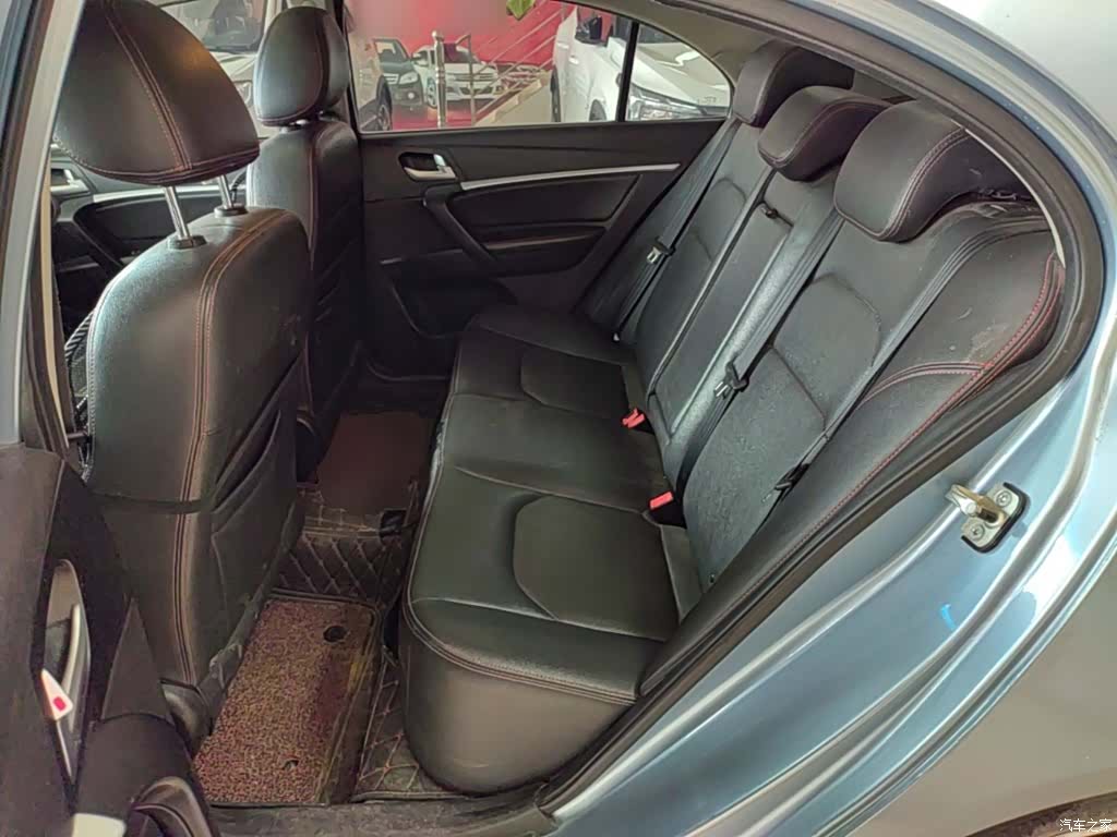 Geely Emgrand, 2015 17