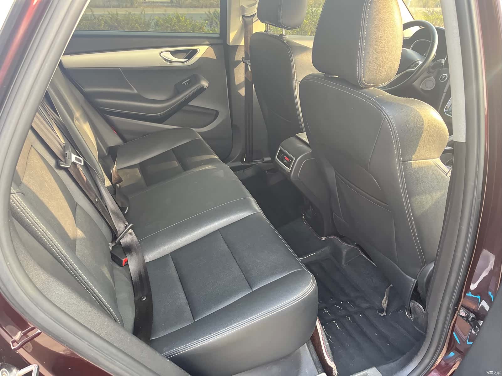 Zotye SR7, 2016 12