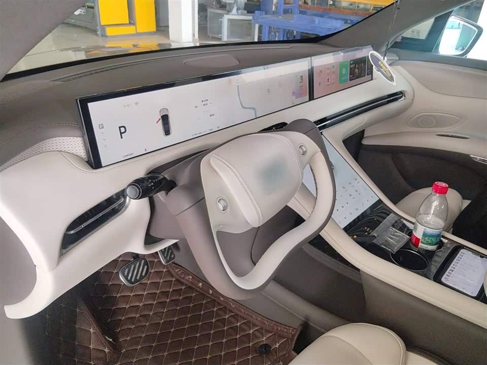 IM Motors Zhiji LS7 IM Motors Zhiji LS7