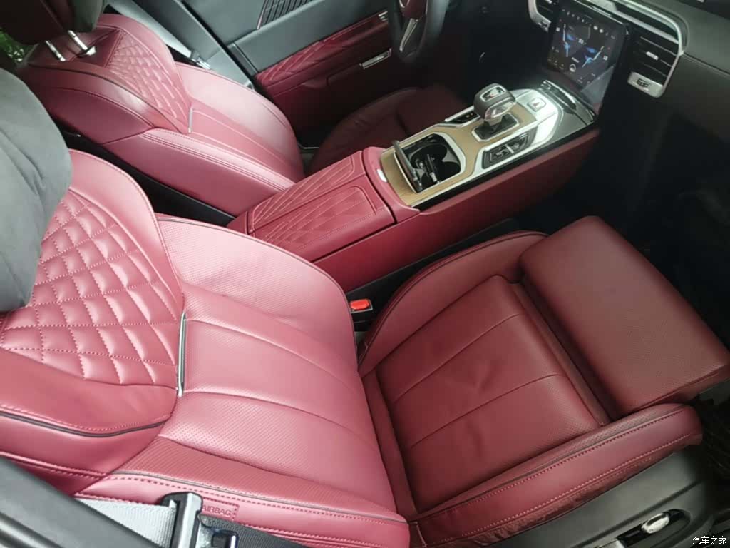 Hongqi E-HS9, 2023 25