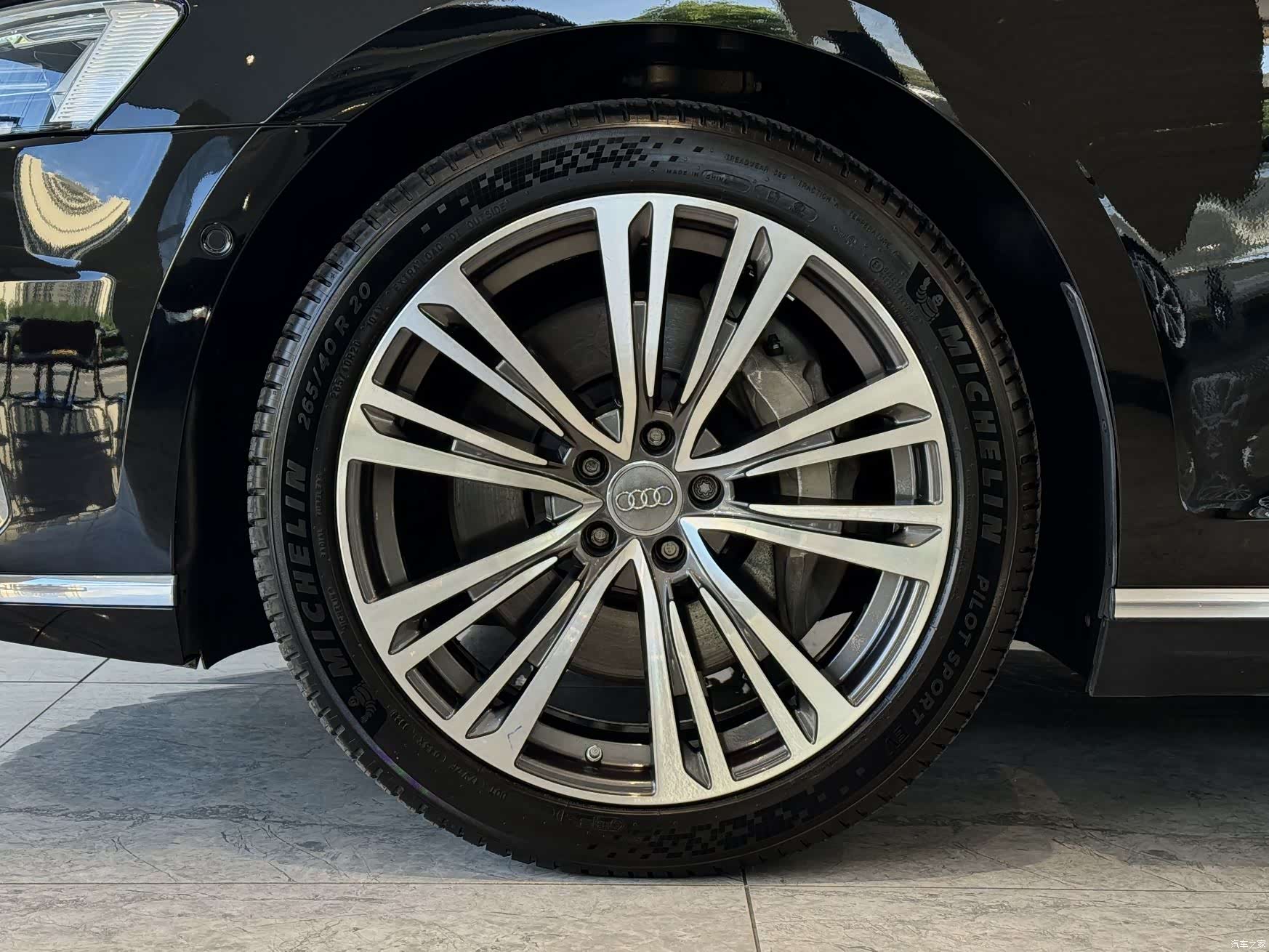 Audi A8L, 2019 все фото