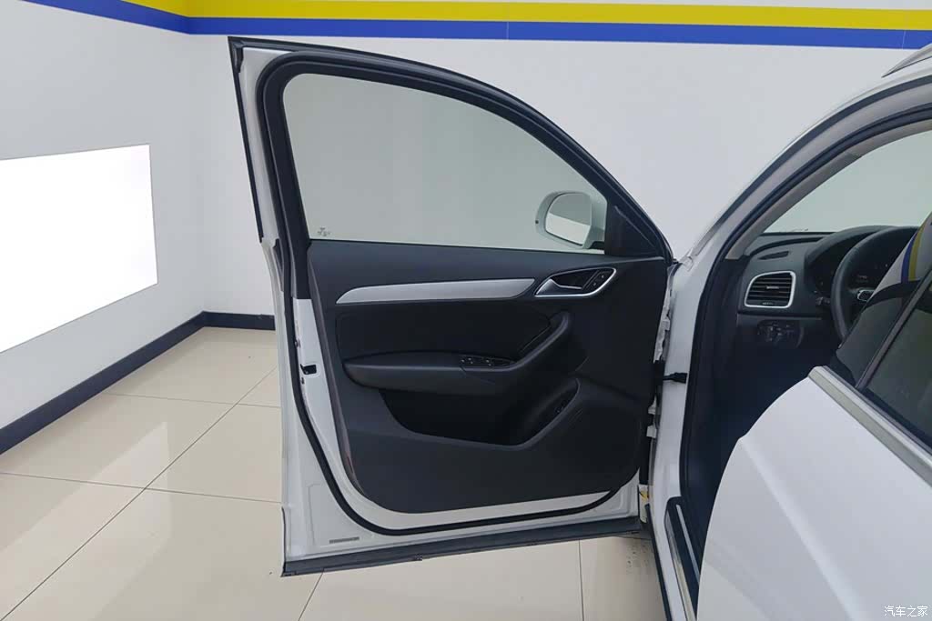 Audi Q3, 2018 7