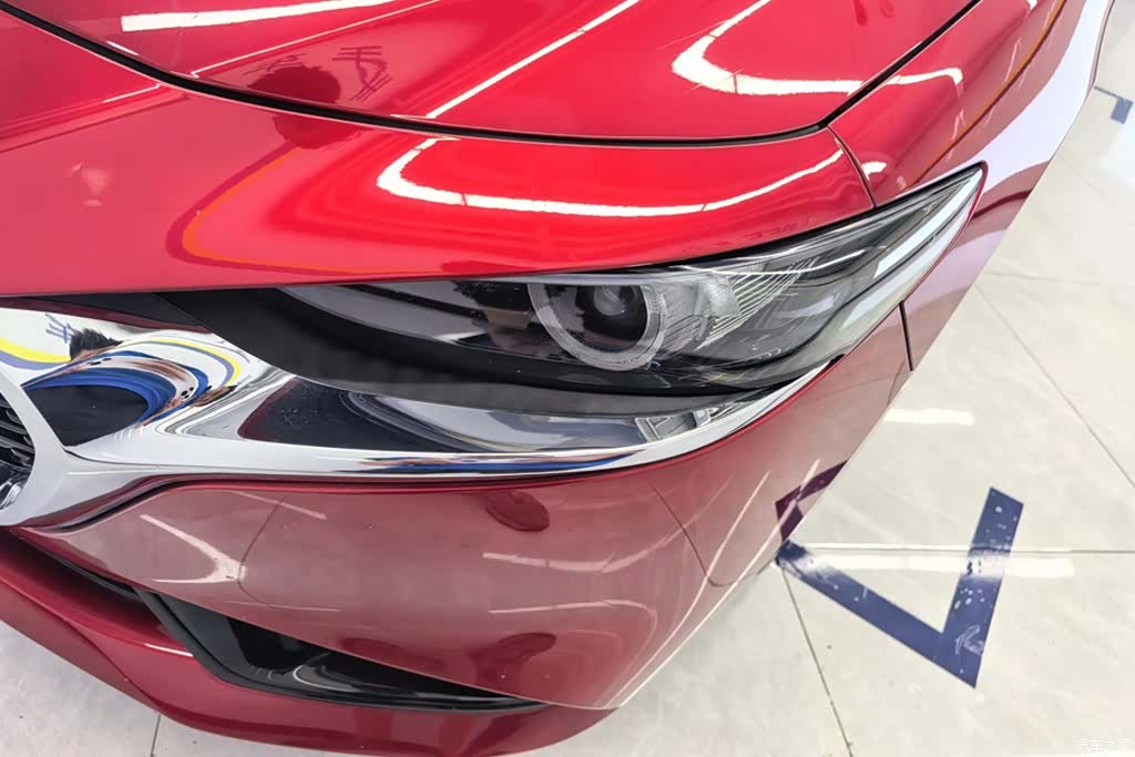 Mazda Mazda3, 2023 все фото