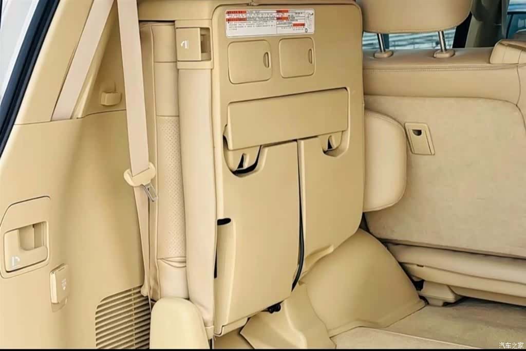 Toyota Land Cruiser, 2018 13