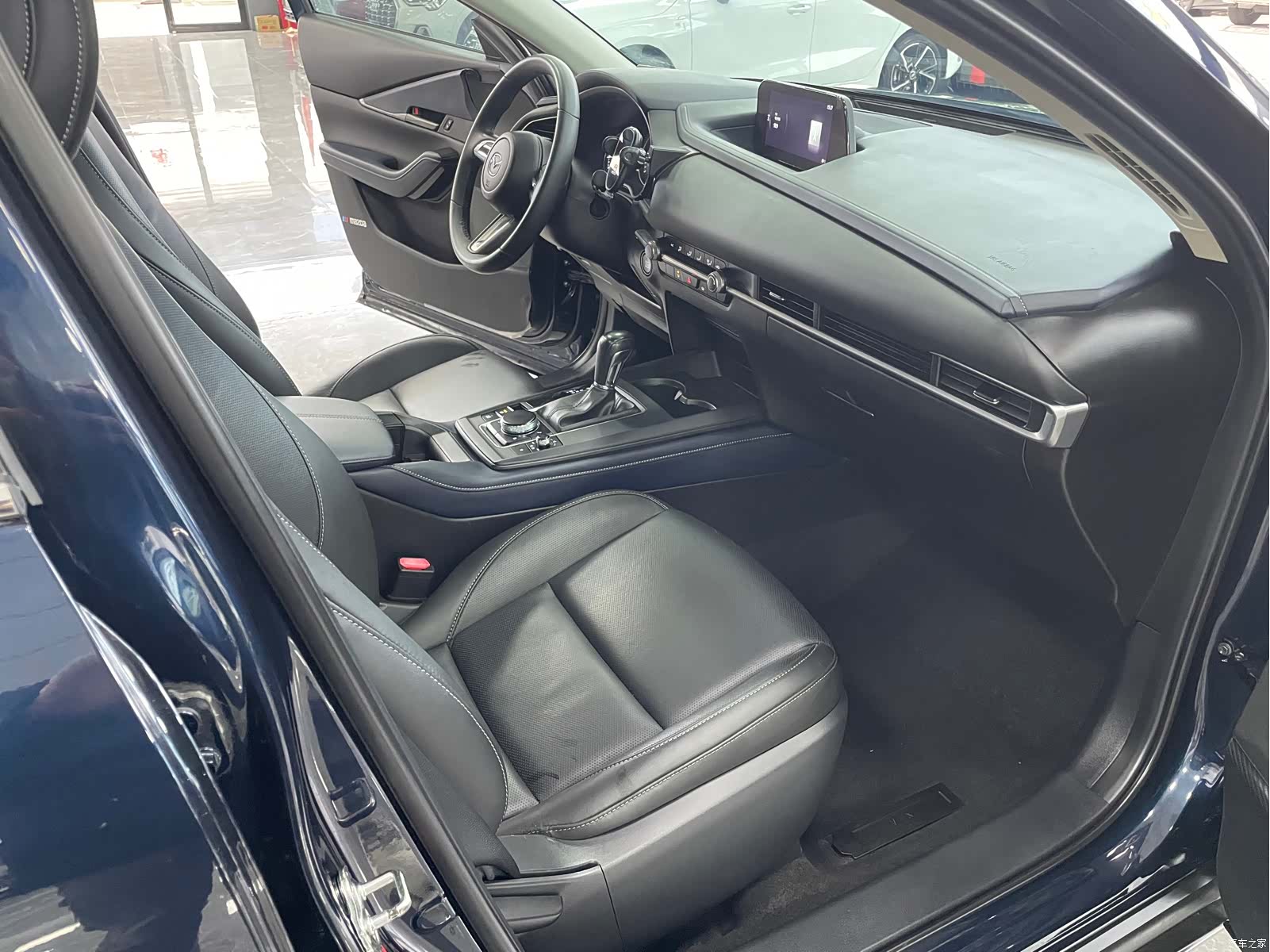 Mazda CX-30, 2021 8
