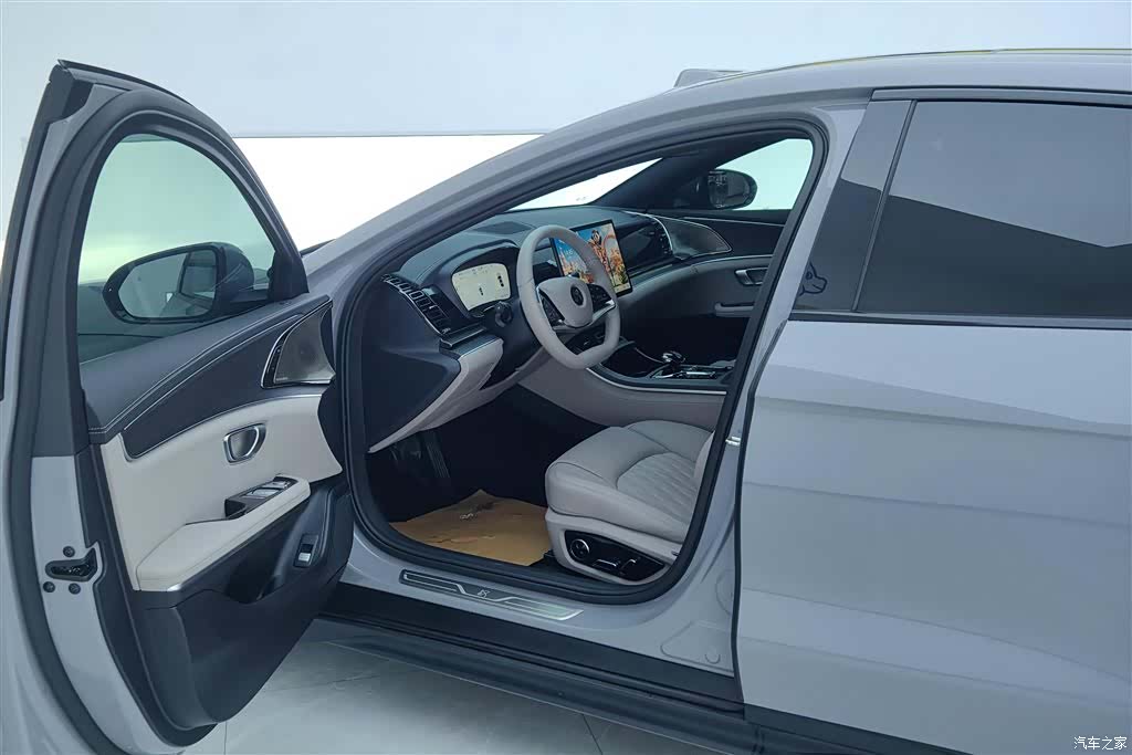 BYD Han, 2025 9