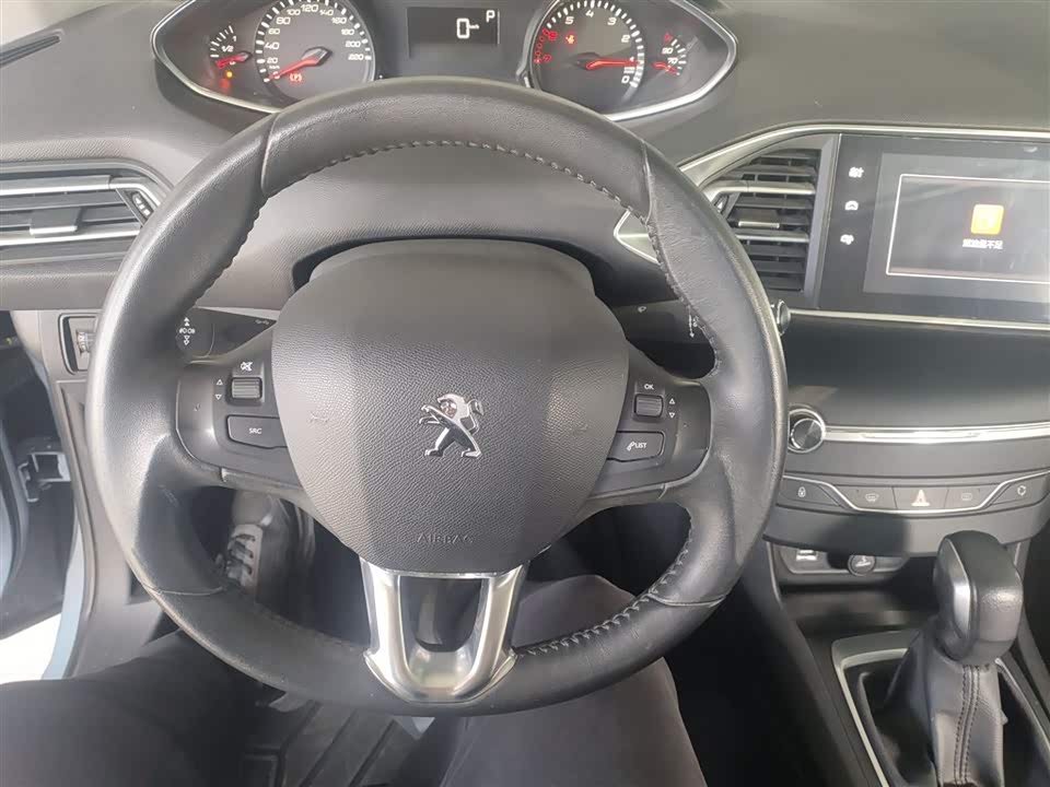 Peugeot 308S