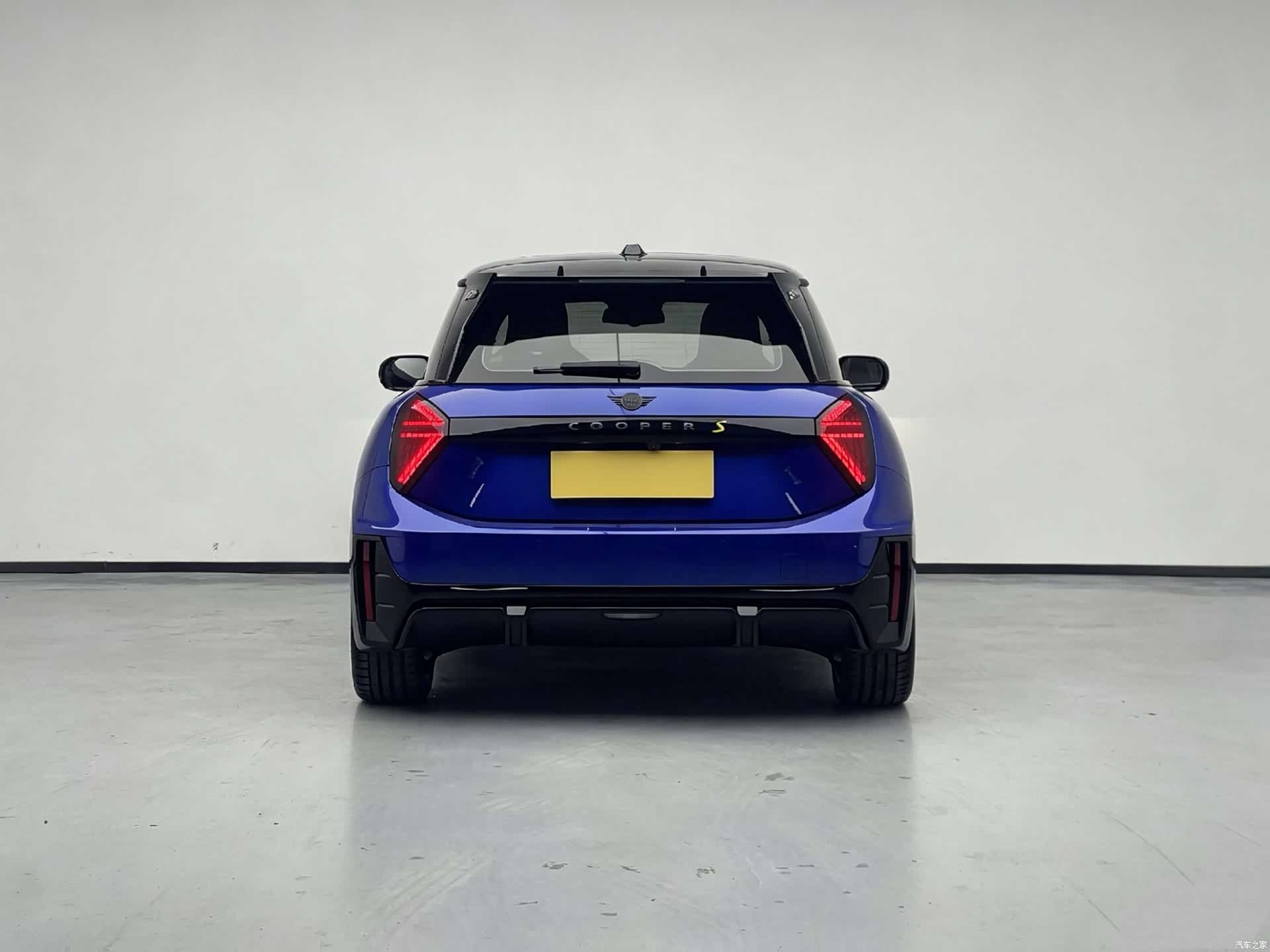 Mini Cooper, 2026 4