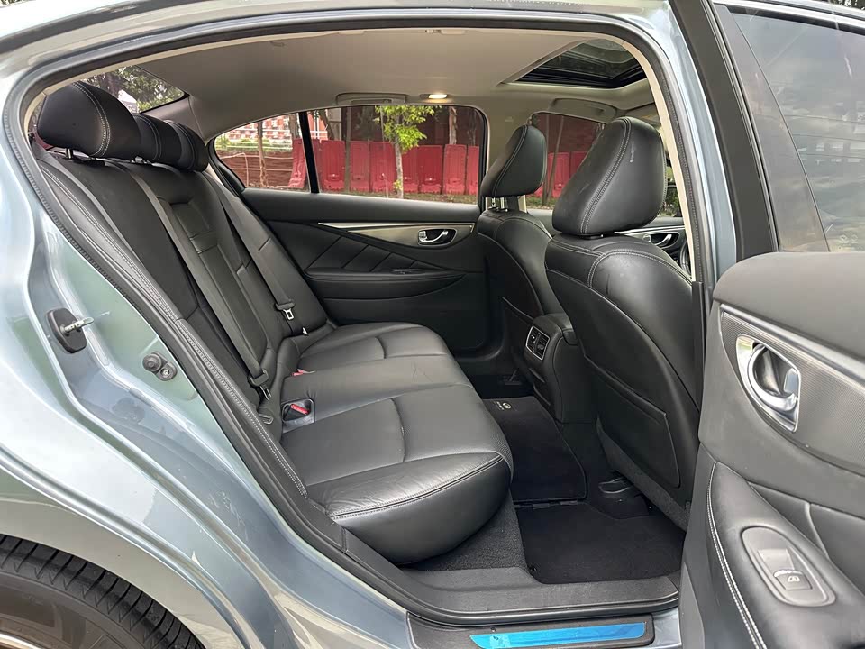 Infiniti Q50L Infiniti Q50L