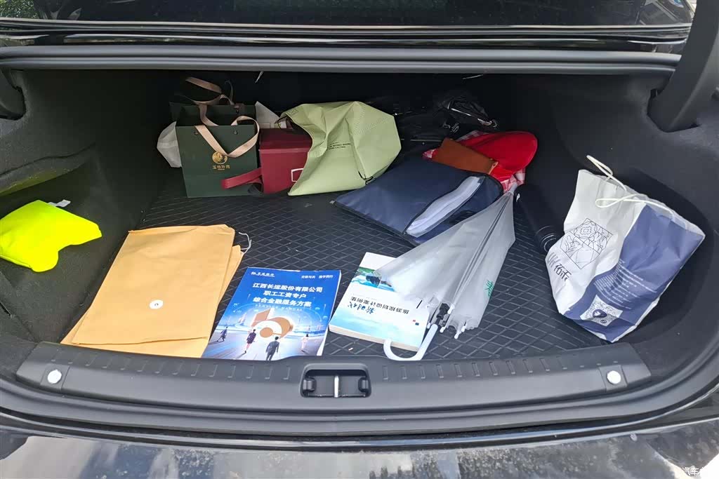 Volvo S90, 2025 4