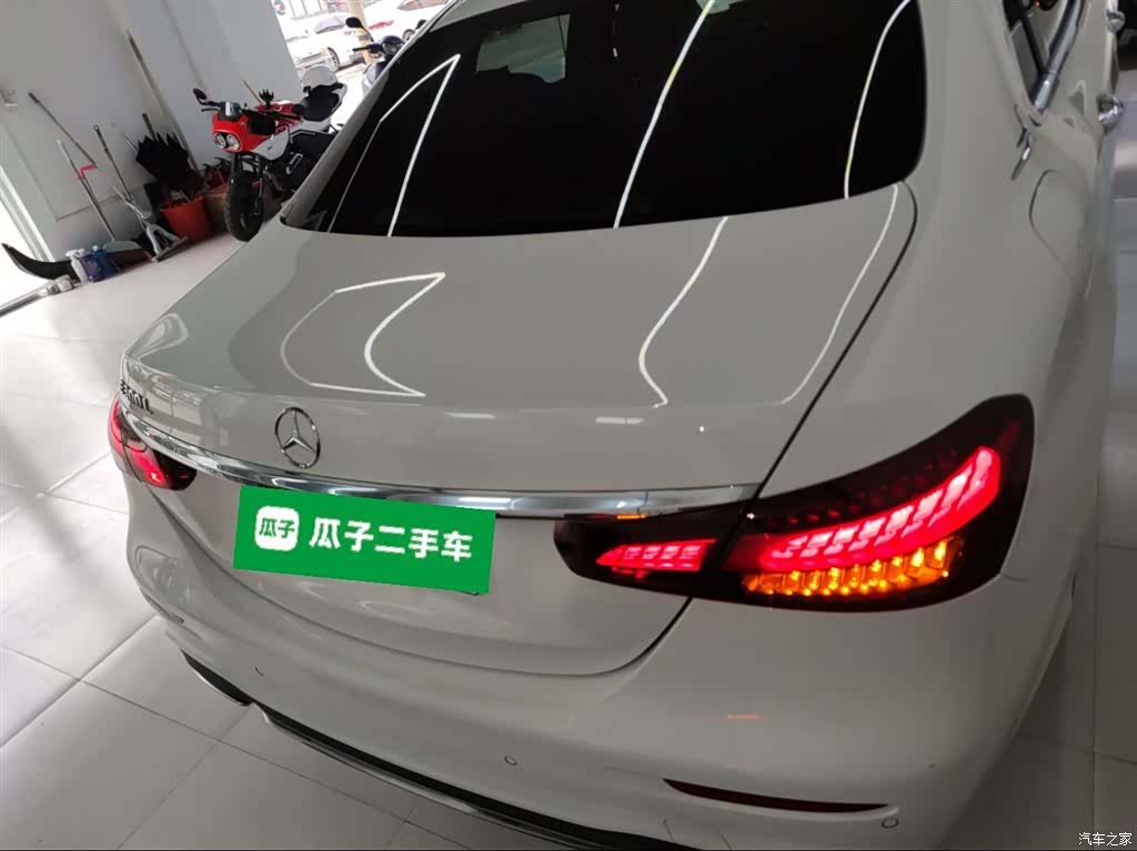 Mercedes-Benz E-Class, 2023 4