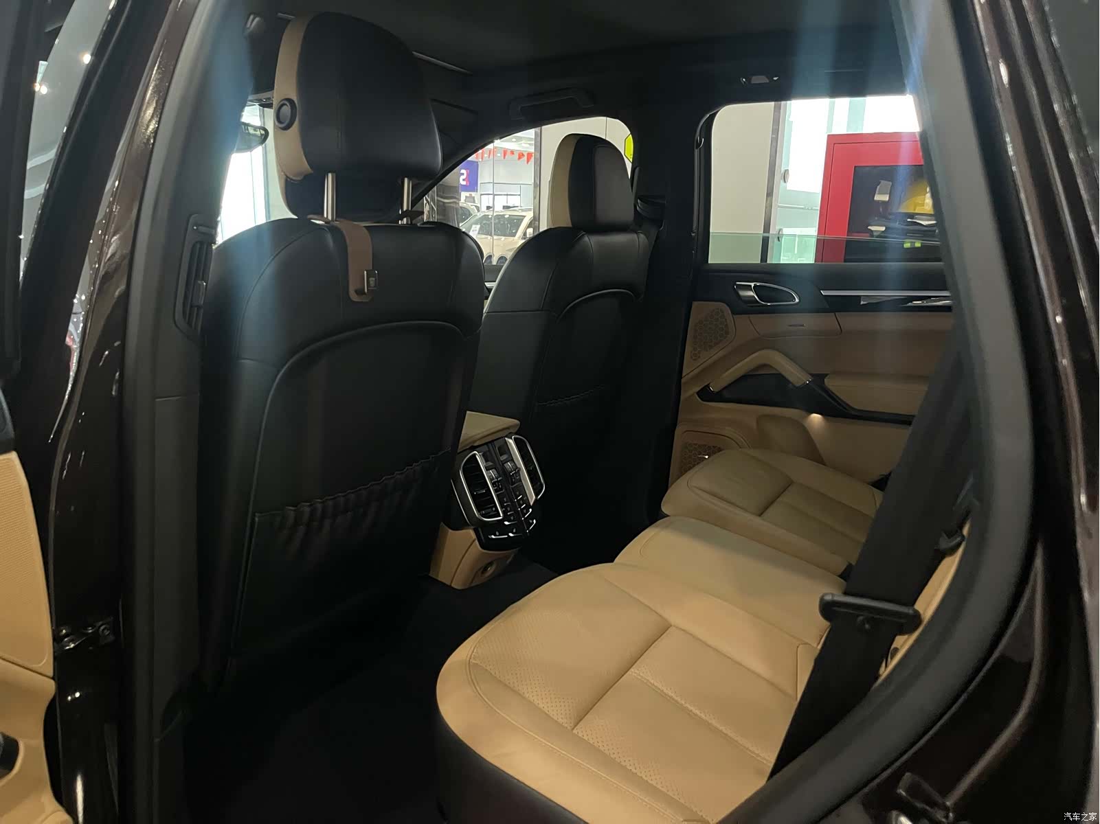 Porsche Cayenne, 2014 7