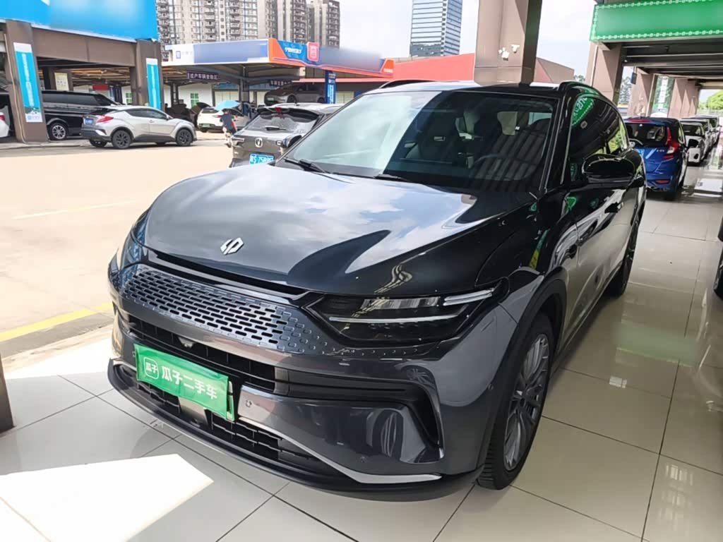 Leapmotor C11