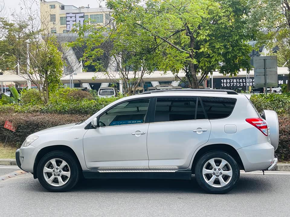Toyota RAV4 Rongfang