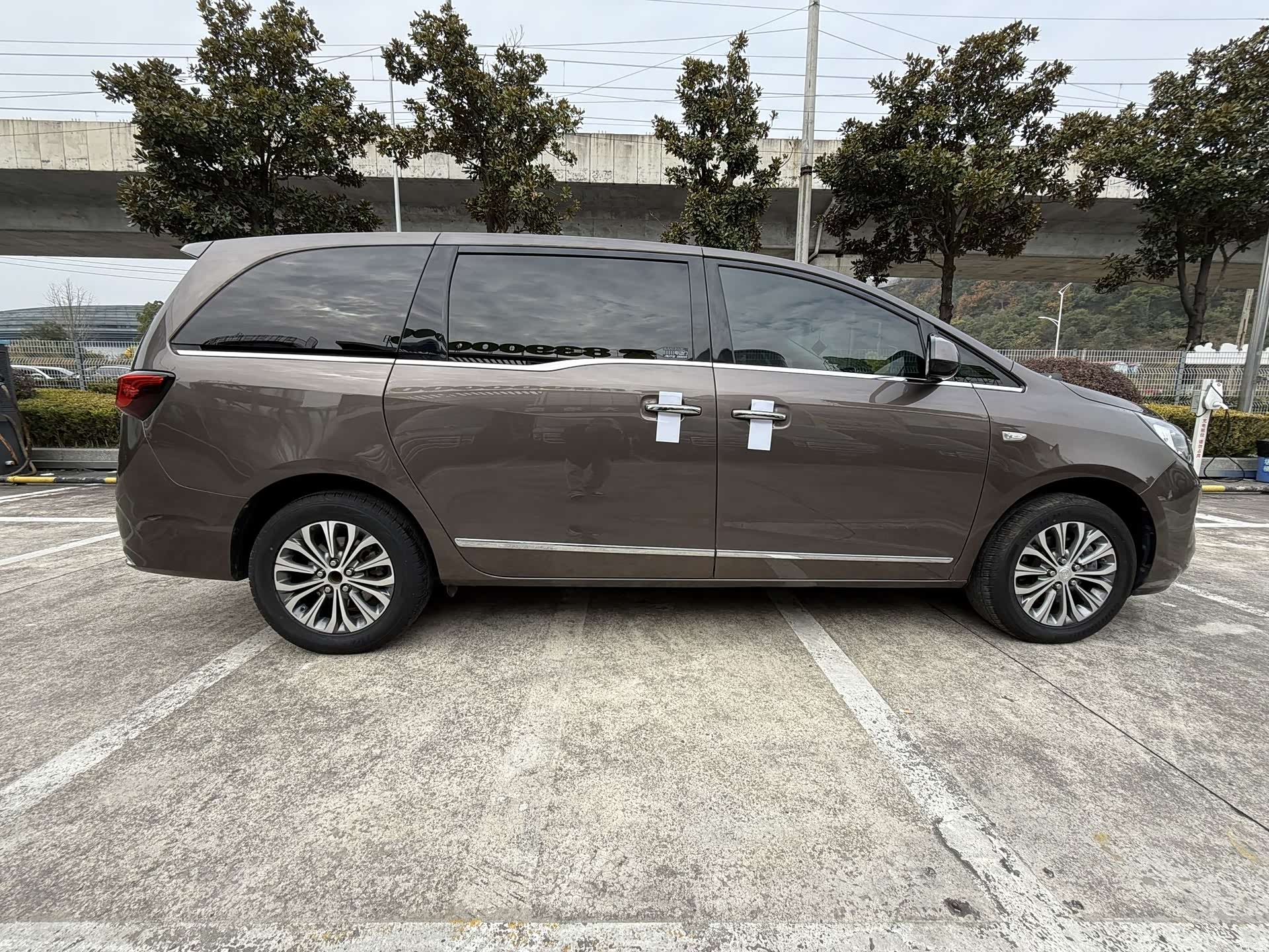 Buick GL8, 2020 все фото