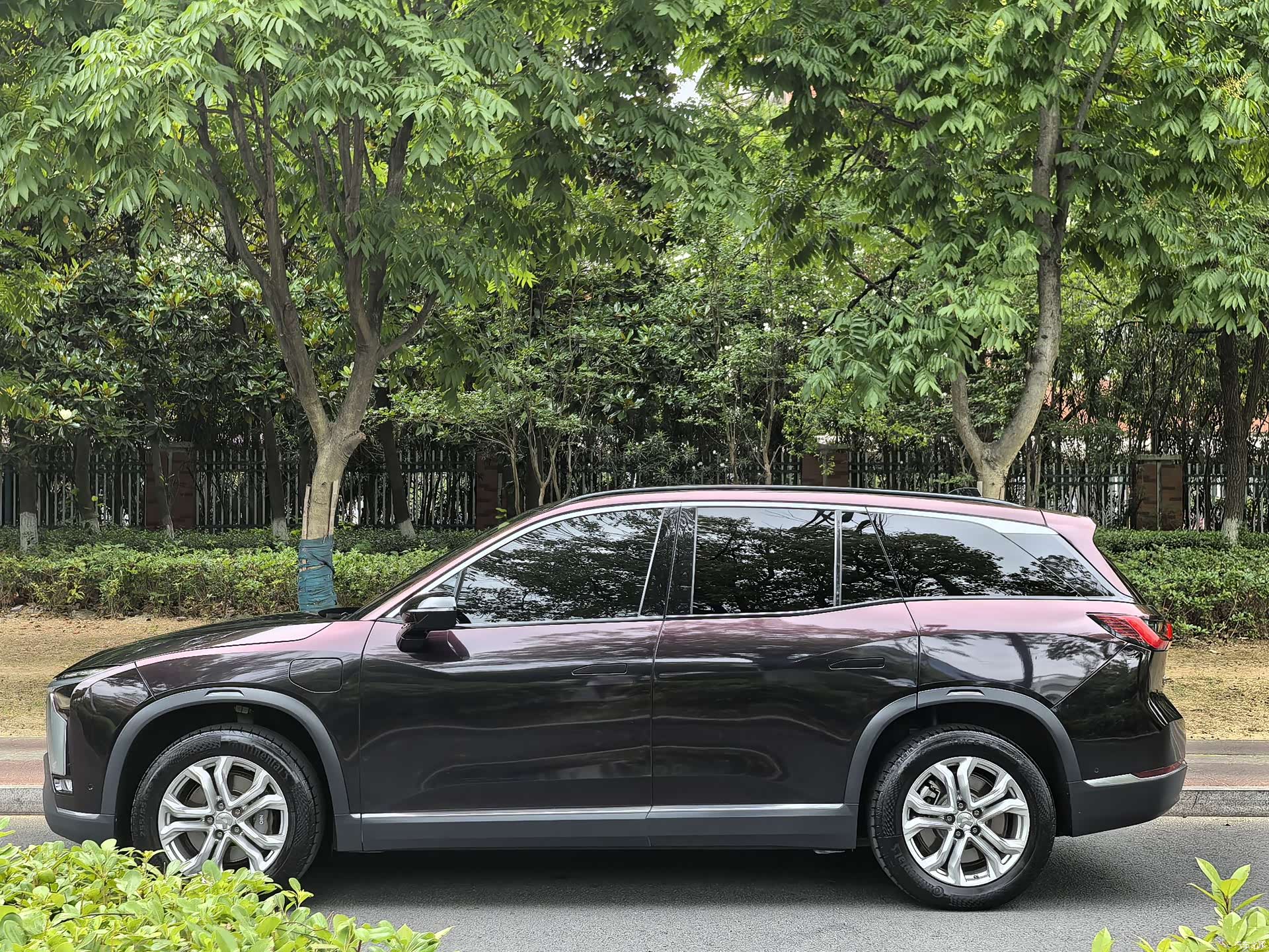 NIO ES8, 2020 4