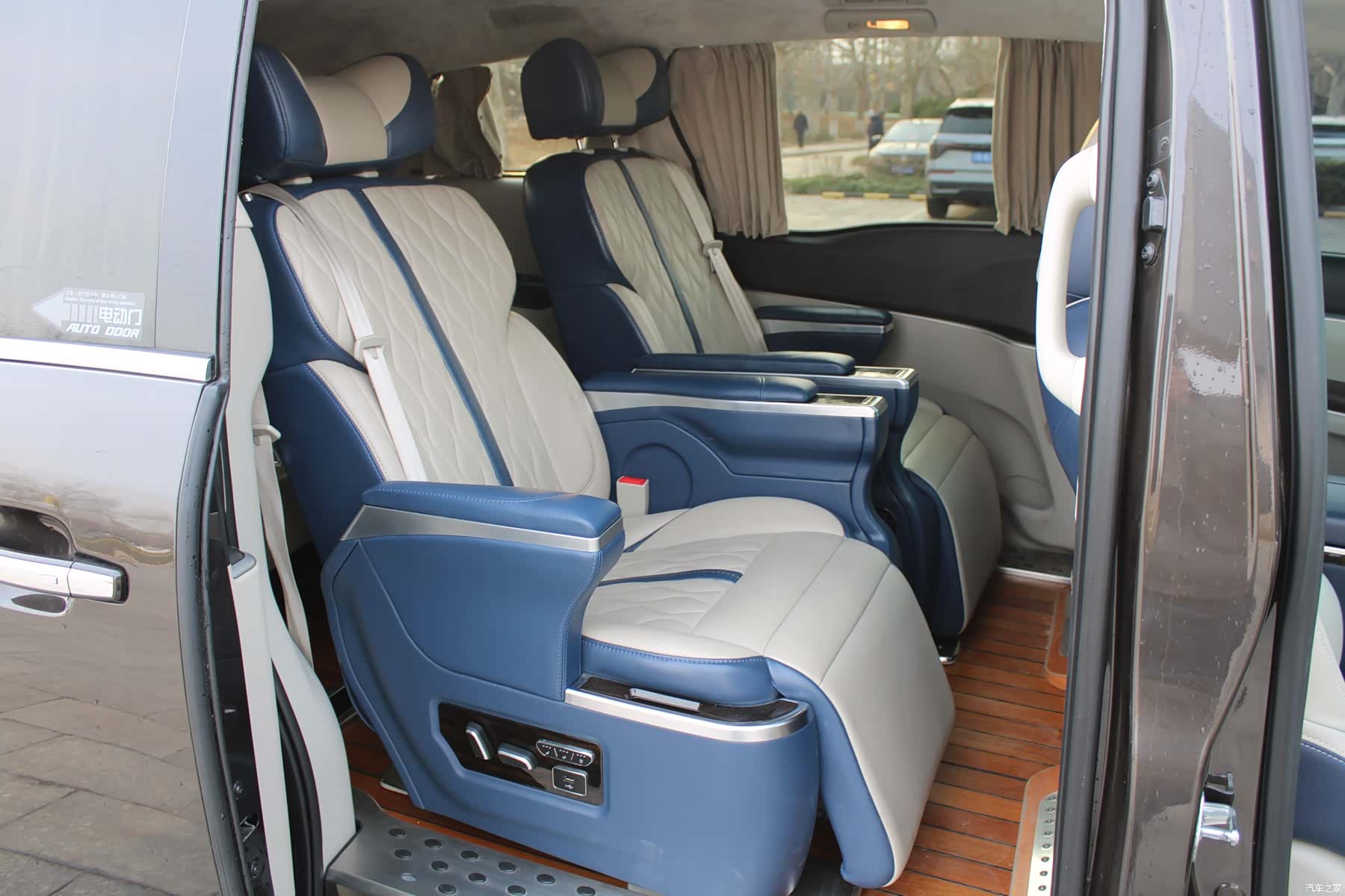 Buick GL8, 2020 12
