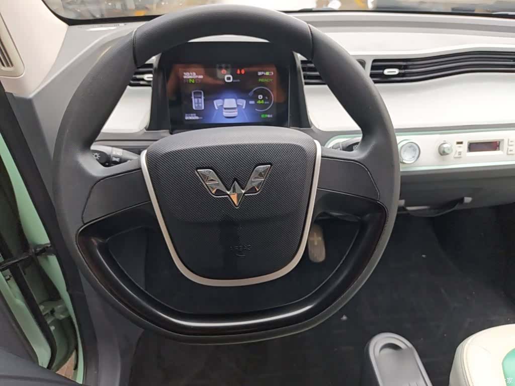 Wuling MINIEV, 2021 11