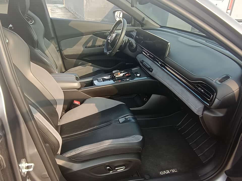 Trumpchi Shadow Leopard