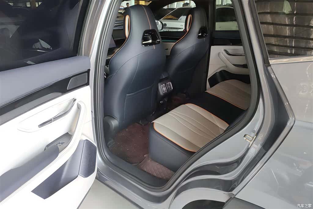 BYD Song, 2024 11