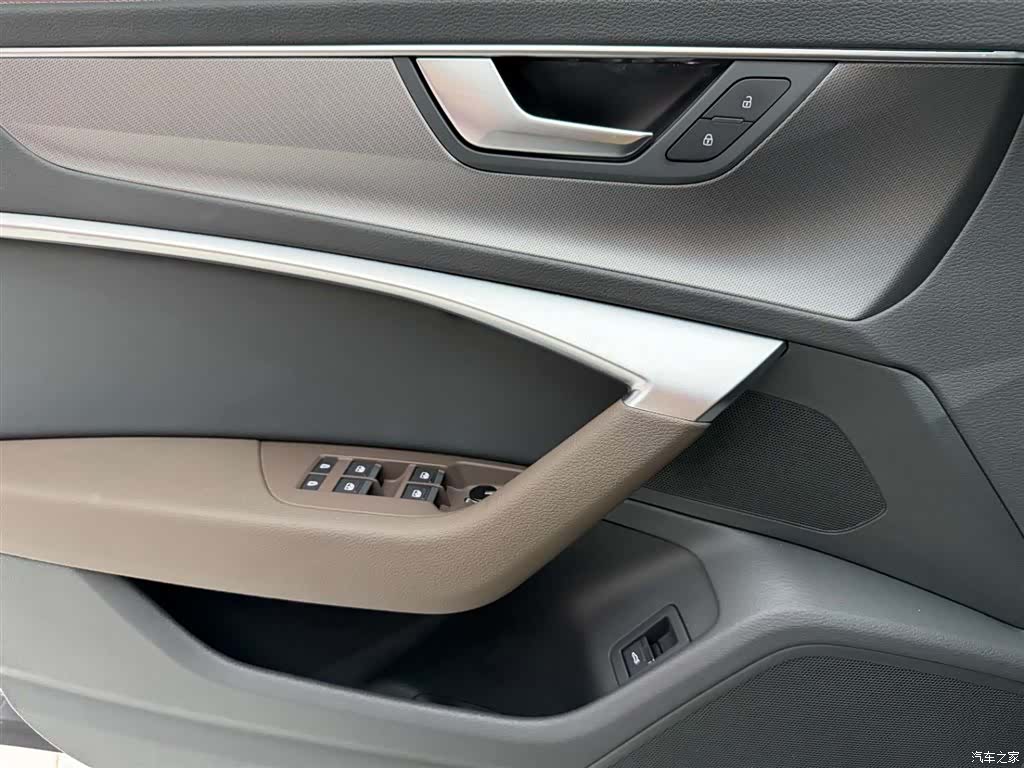 Audi A7L, 2023 21