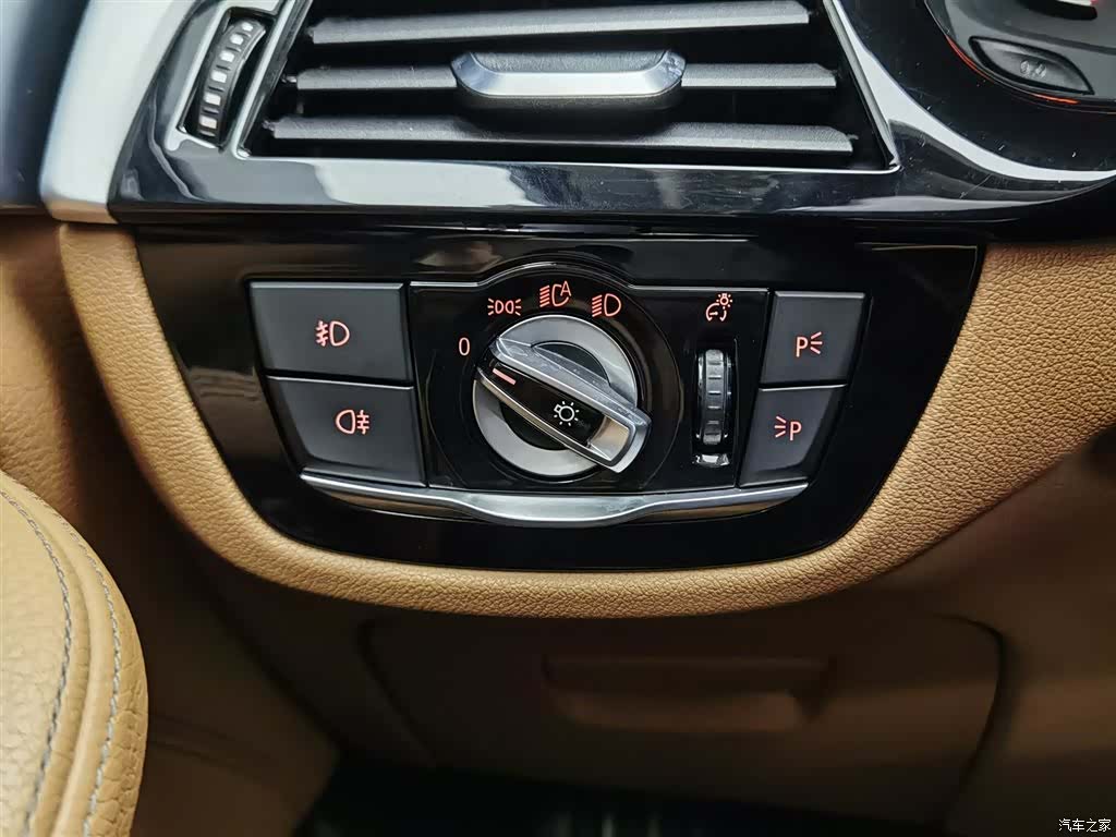 BMW 5 Series, 2018 21
