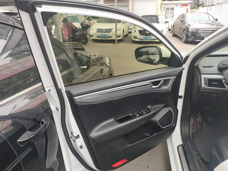 Geely Emgrand GL