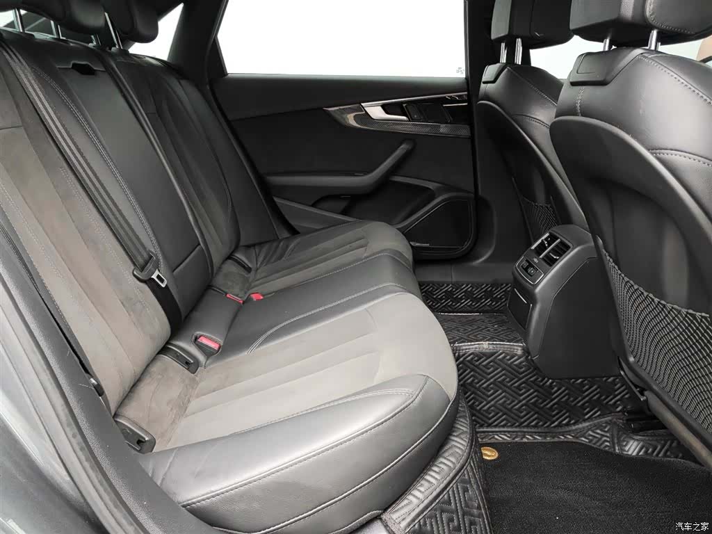 Audi A4L, 2023 14