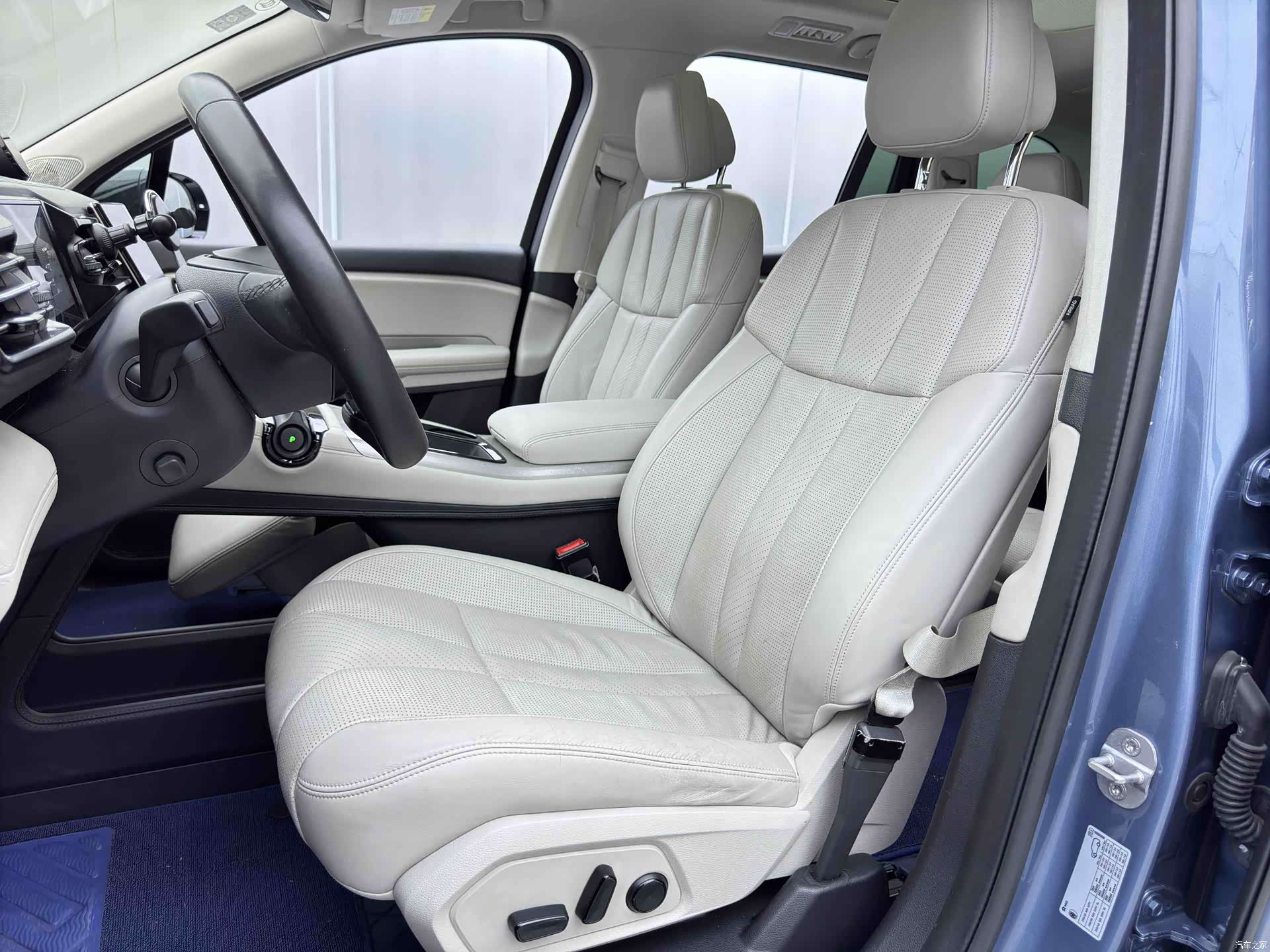 NIO ES8, 2020 11