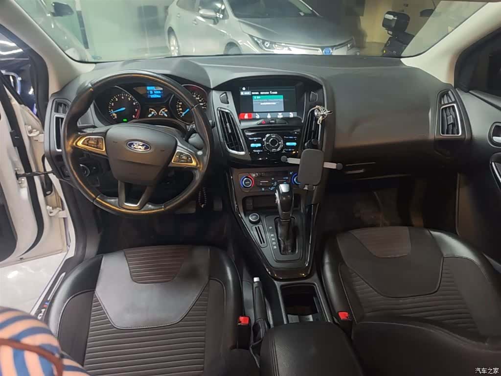 Ford Focus, 2017 10