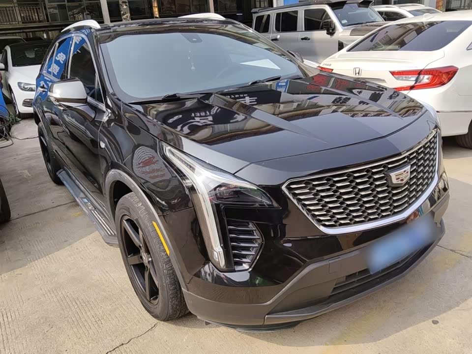 Cadillac XT4