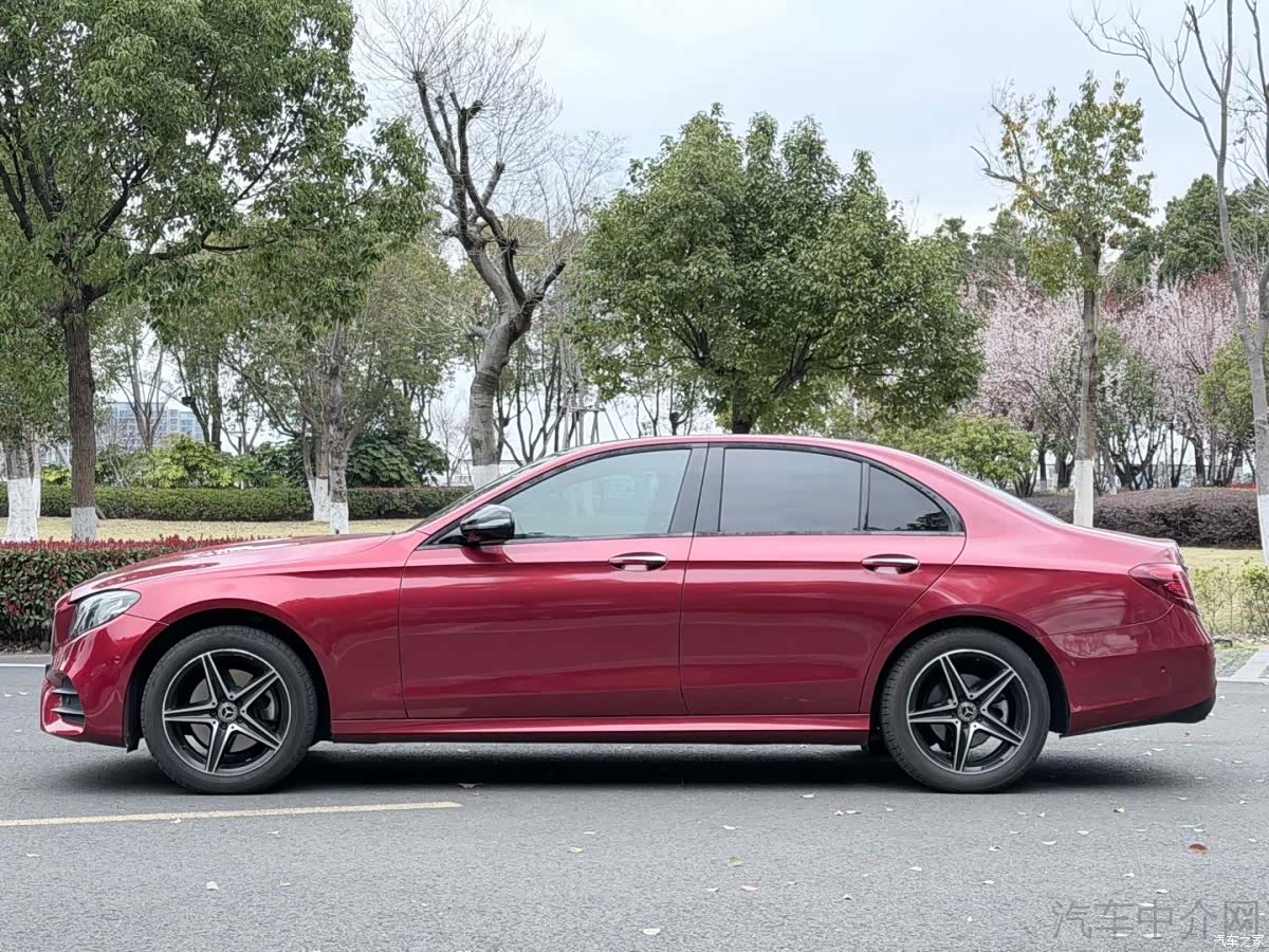 Mercedes-Benz E-Class, 2019 4