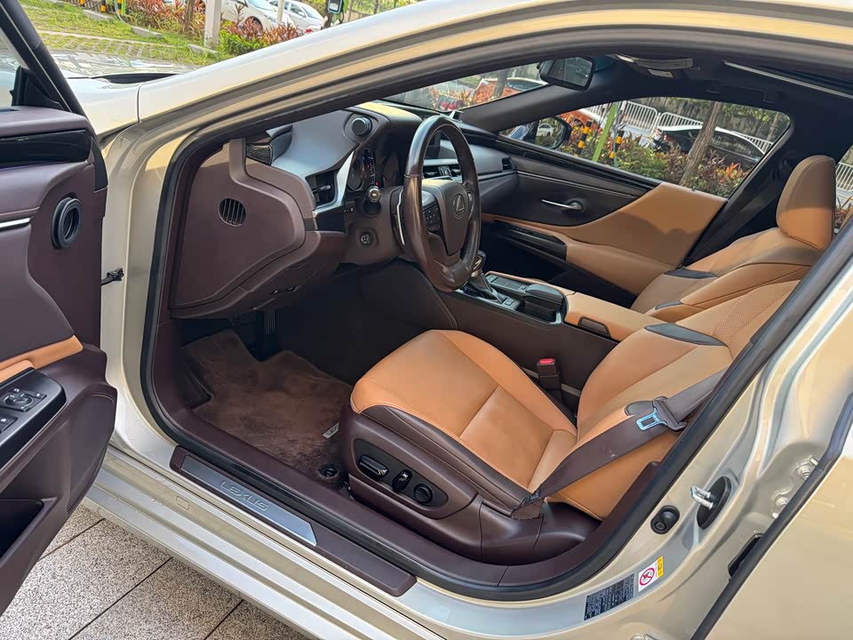 Lexus ES Lexus ES