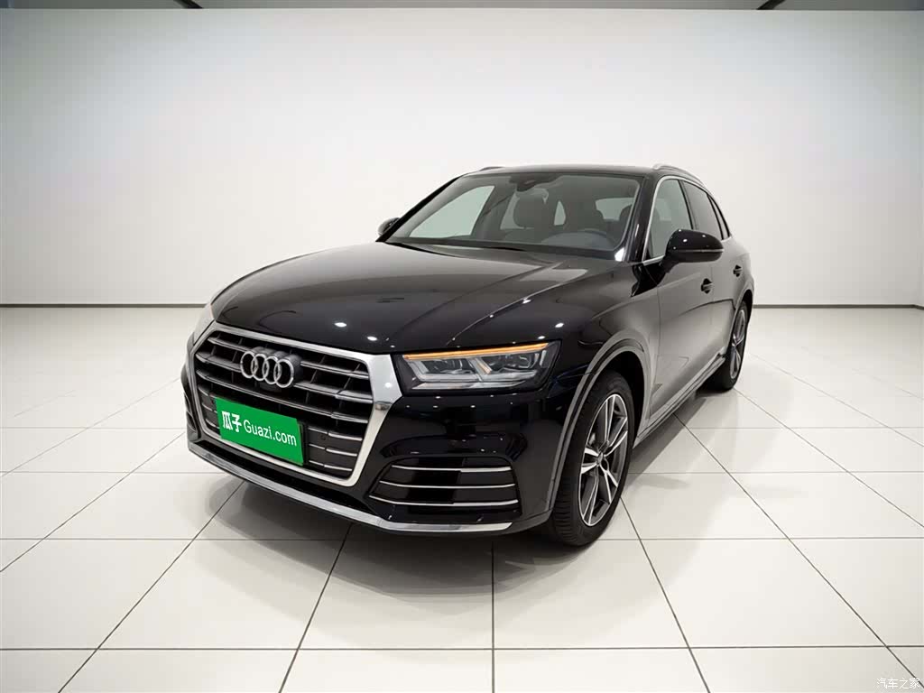 Audi Q5L, 2020 1