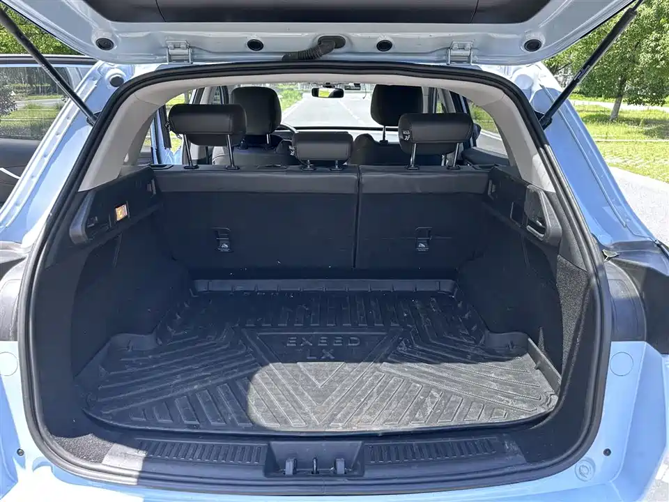 Exeed Chasing the wind C-DM