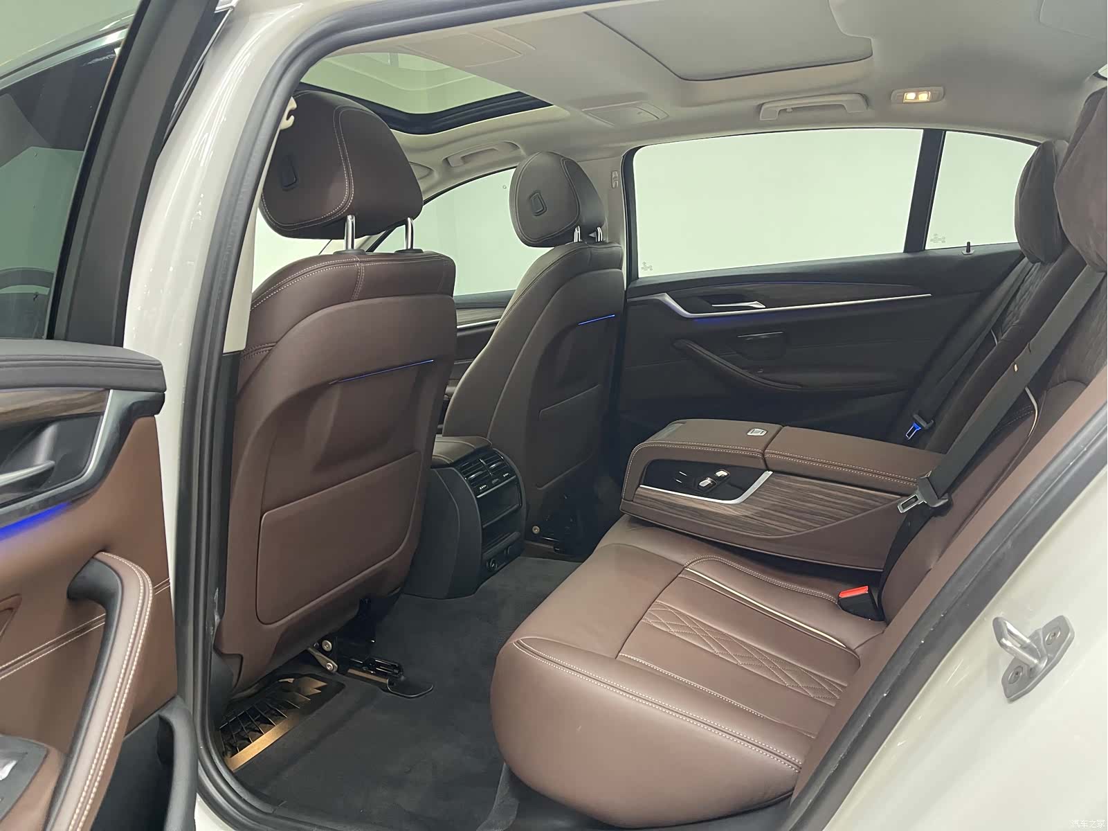 BMW 5 Series, 2018 11