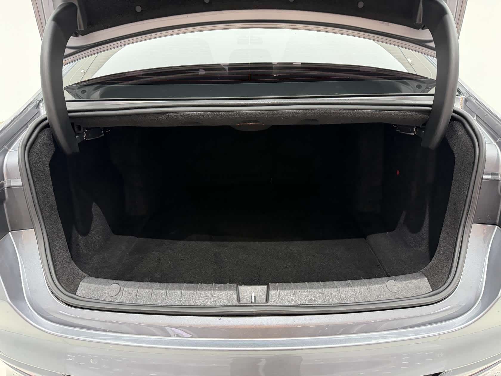 BYD Qin, 2022 13