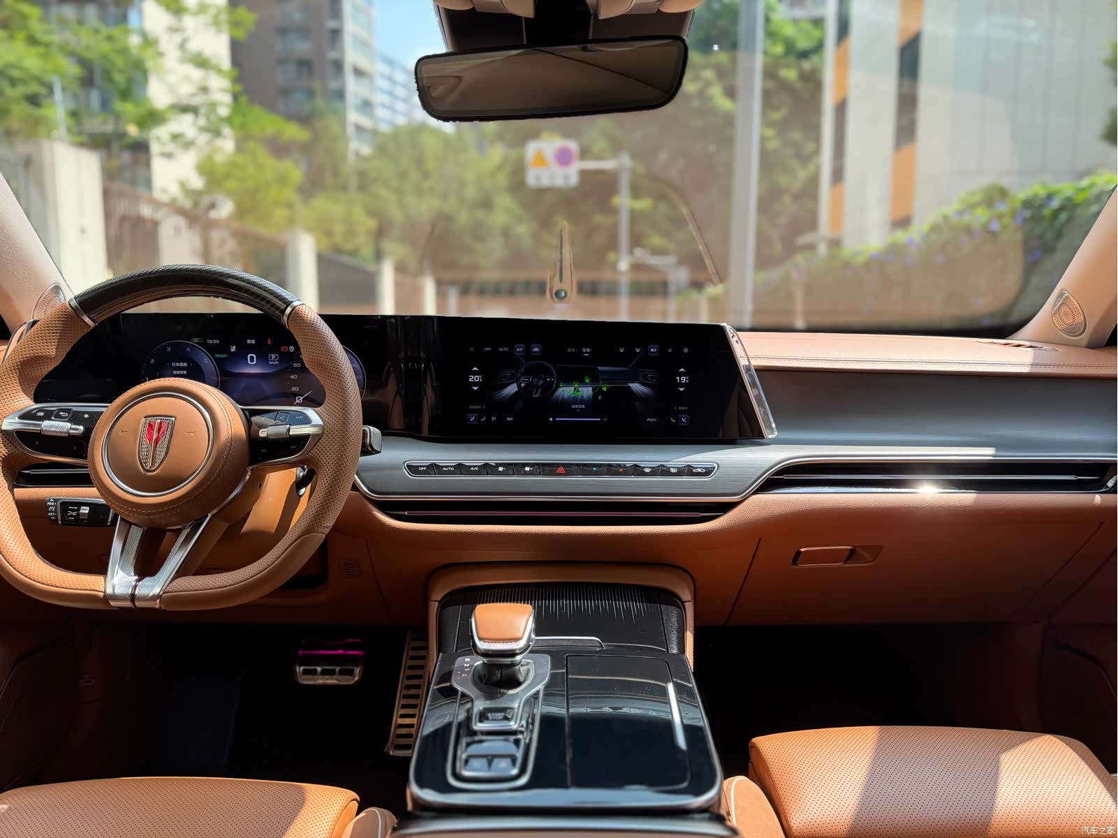 Hongqi H9, 2024 11