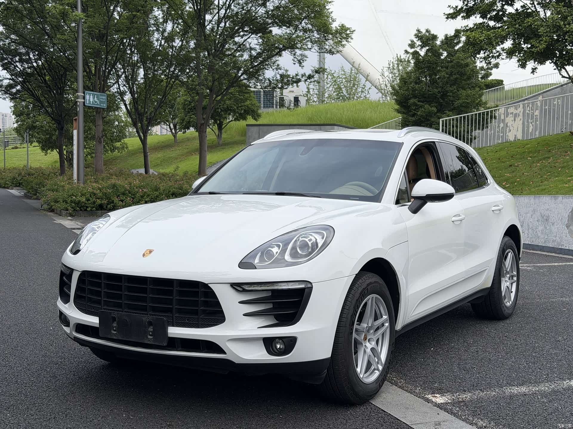 Porsche Macan, 2016 1