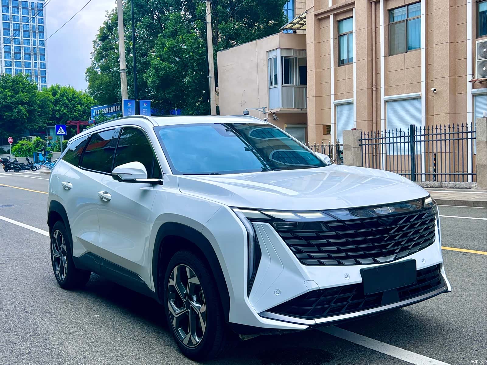 Geely Boyue, 2024 3