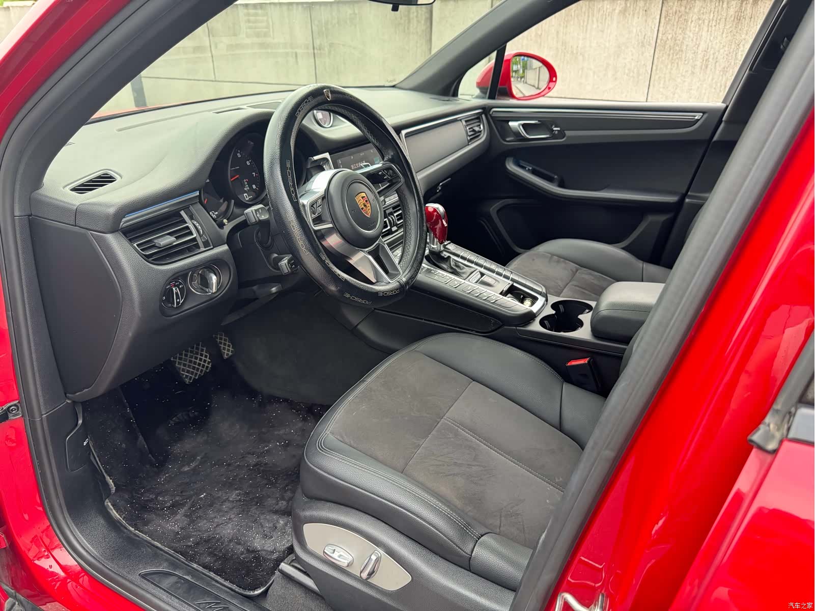 Porsche Macan, 2019 все фото