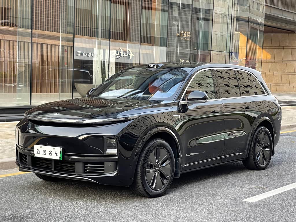 Li Auto L8