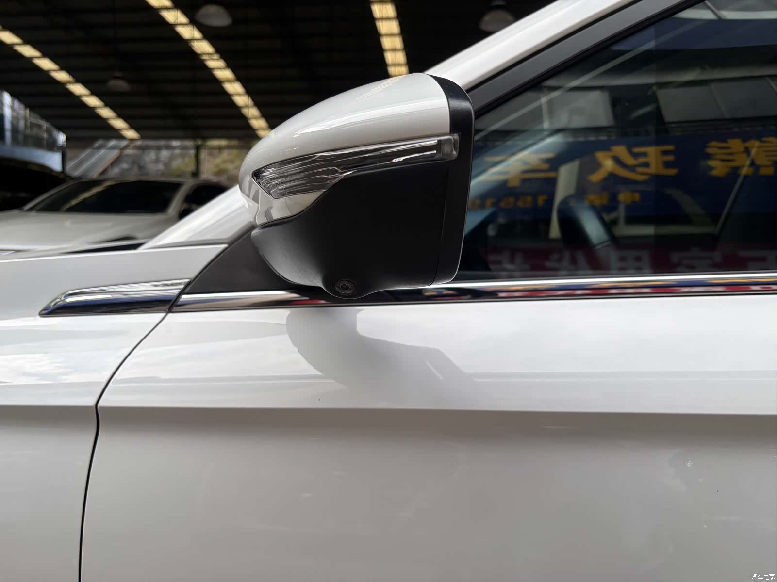 Geely Emgrand, 2022 все фото
