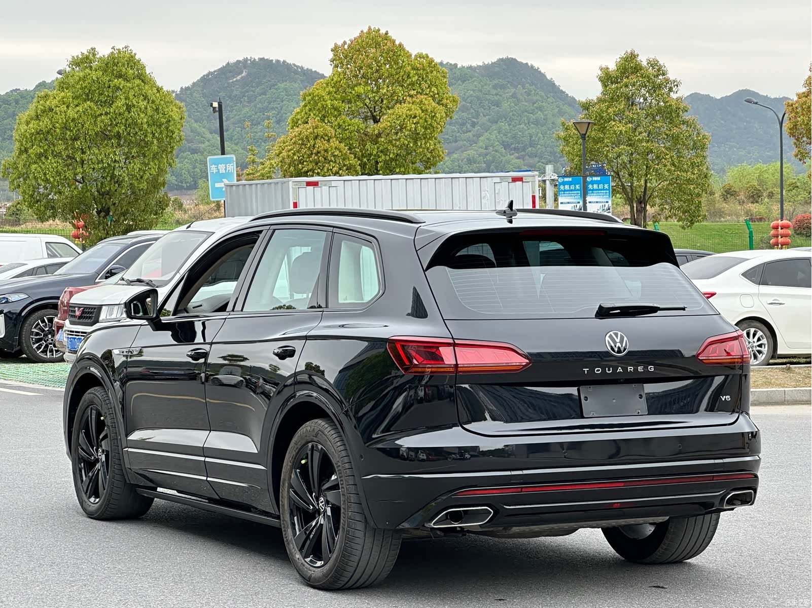 Volkswagen Touareg, 2022 4