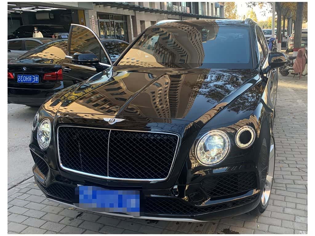 Bentley Bentayga, 2020 1