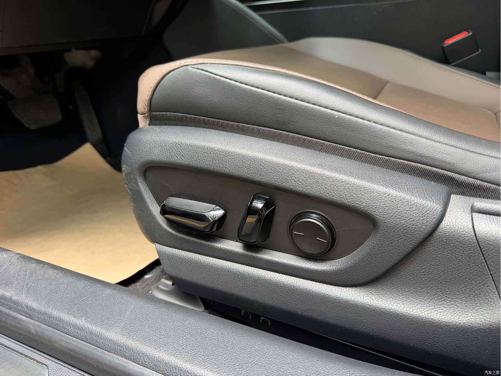 Lexus ES, 2022 11