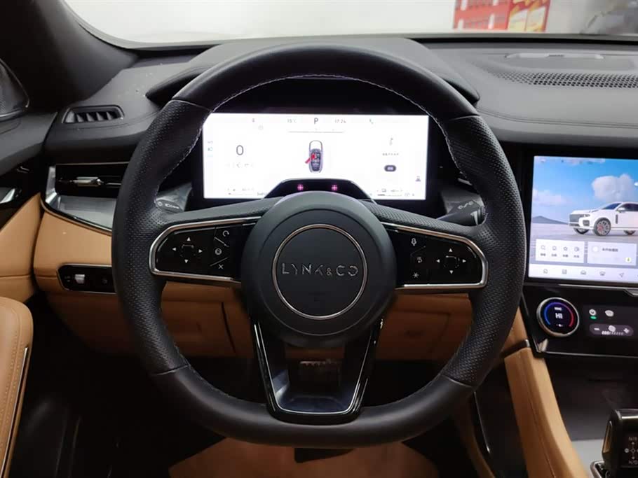 Lynk & Co 09 EM-P